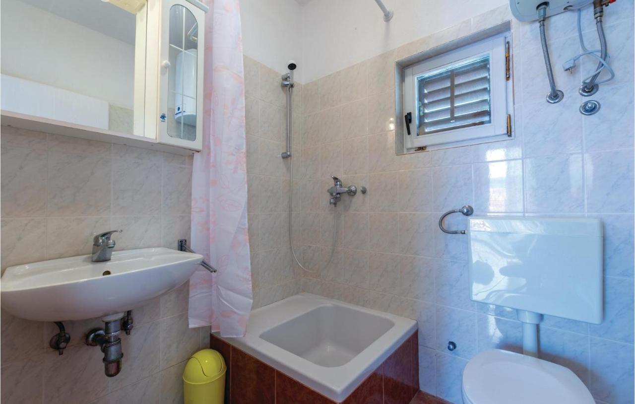 Cozy Apartment In Okrug Donji With Kitchen Donji Okrug  Exterior foto